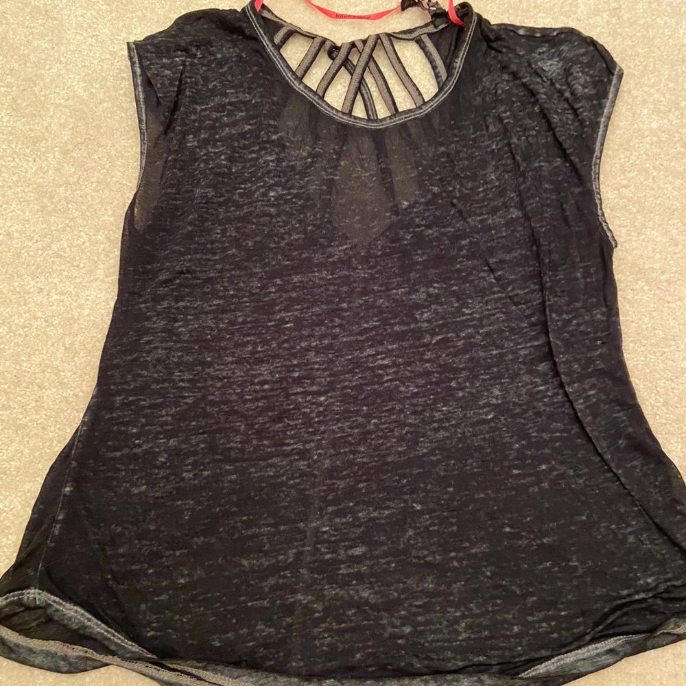 Betsey Johnson Active Top, Size XS